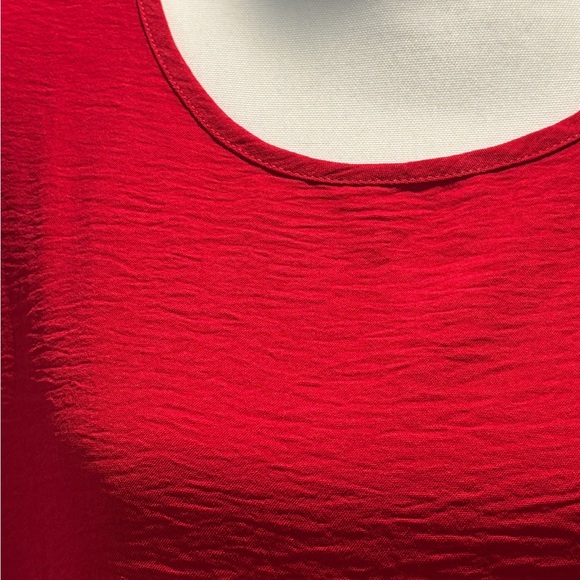 Elegant Red Women's Dress - Picture 2 of 10